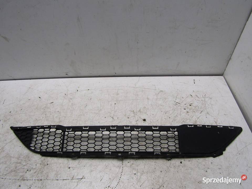 KRATKA ATRAPA ZDERZAKA ŚRODKOWA PRZEDNIA HYUNDAI