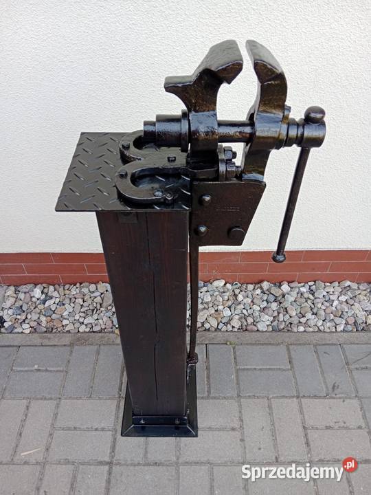 Zabytkowe kowalskie imadło Kudowa-Zdrój