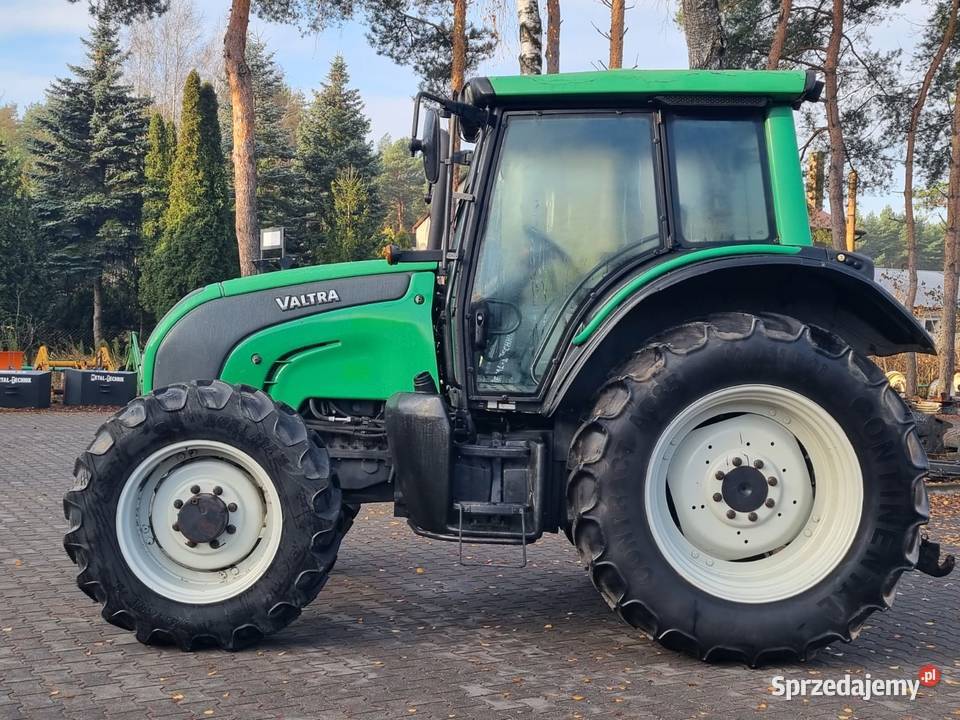 Valtra N121 TUZ MF 6290 Valmet 6100 T120 Sisu