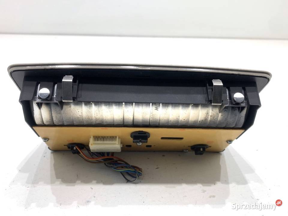 LAMPA SUFITOWA TYŁ BMW E71 9111010 SUV 0714