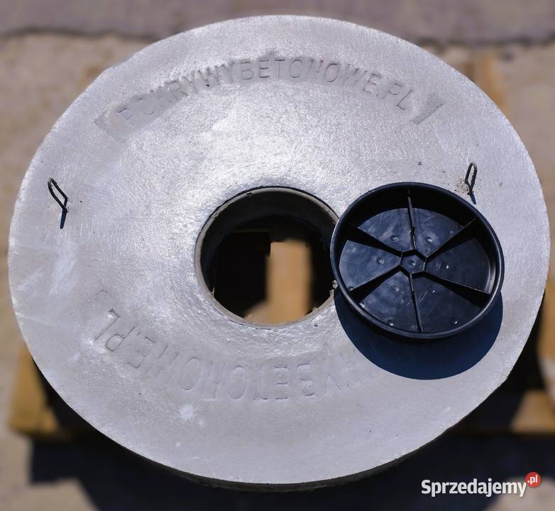 Pokrywa betonowa 120 otwór na pompę z deklem Parszów