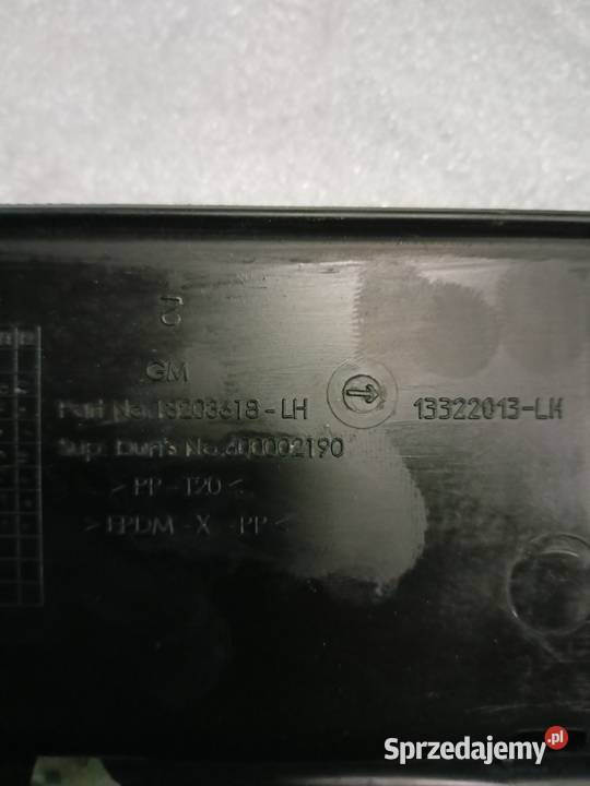 Podszybie plastikowe opel corsa D 13203618 Czechy