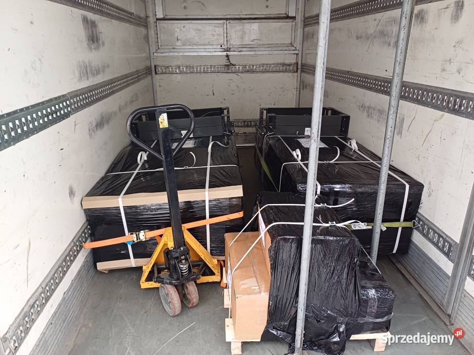 Transport palet i maszyn Kostrzyn auto z windą 8 Usługi