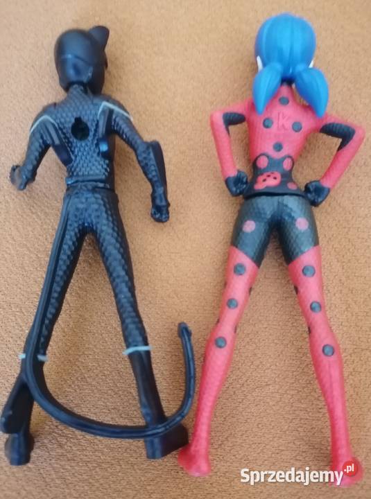 Figurki z bajki Biedronka i CatwomanDwie zabawki łódzkie Łódź