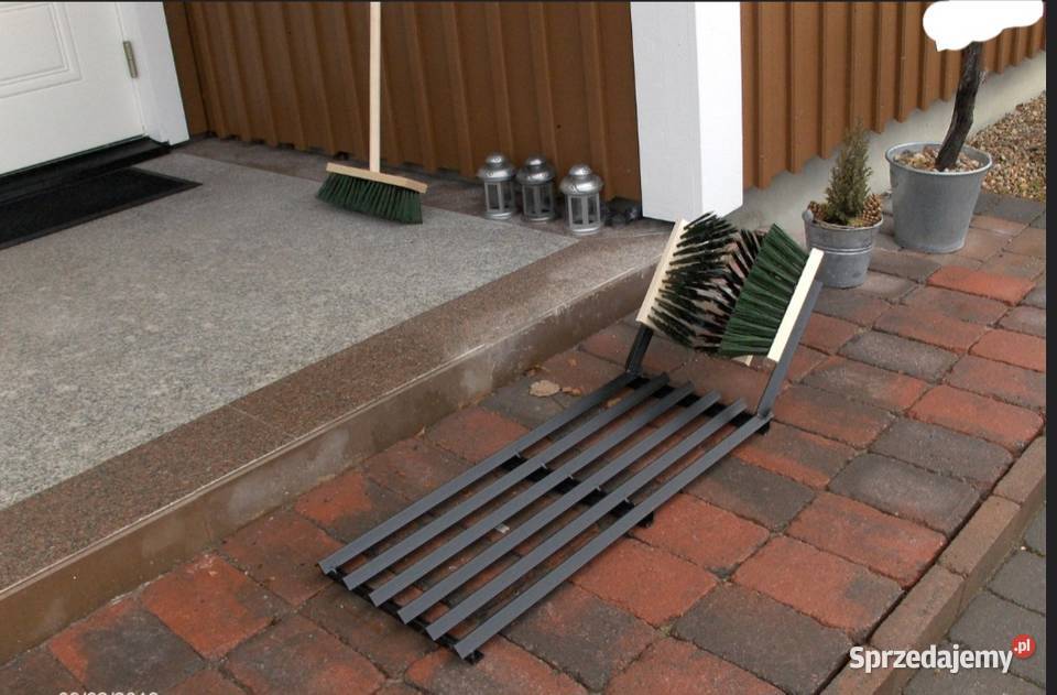 Wycieraczka szczotkowa do butów kratki lubelskie Zamość