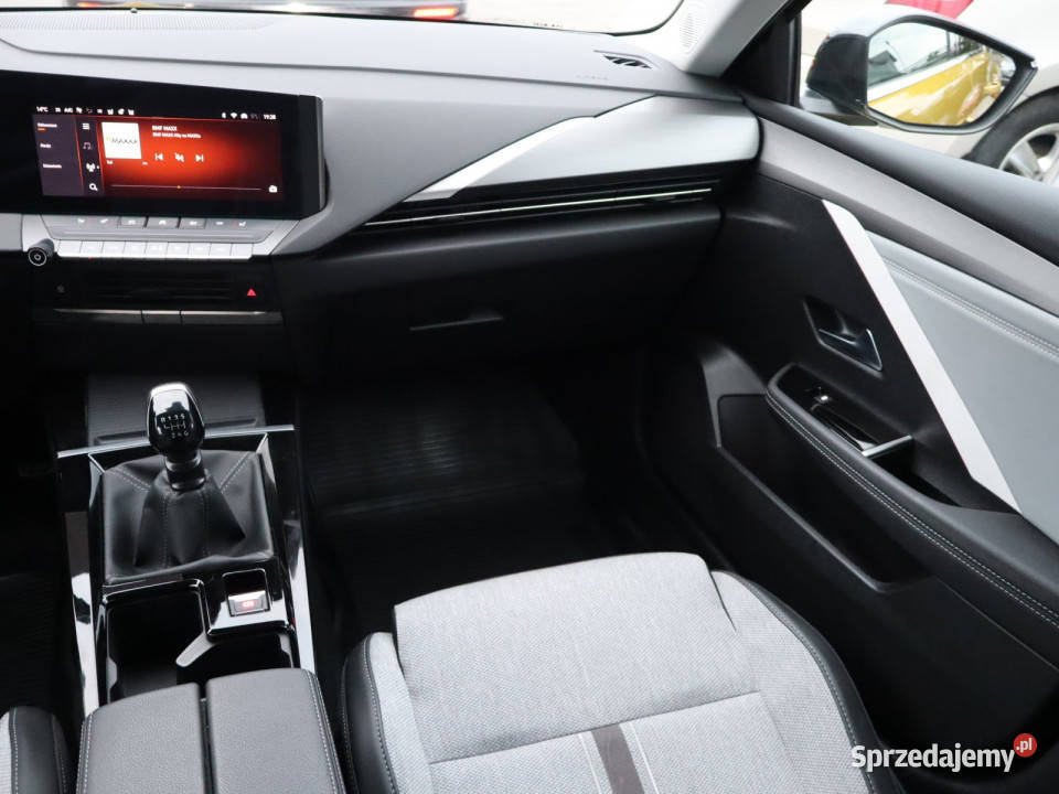 Opel Astra 12 Turbo Katowice