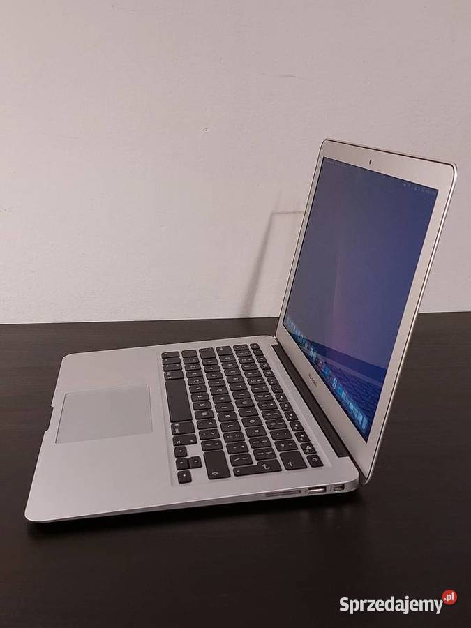 MacBook Air 13 2017 8GB RAM 128GB 235 cykli sprzedam