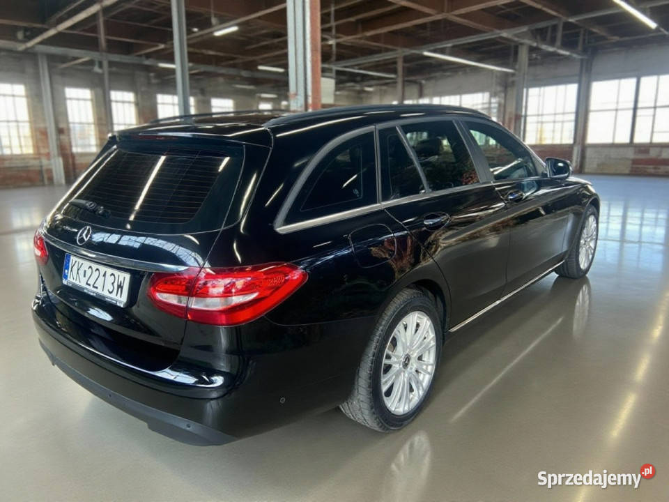 Mercedes C 180 W205 20142021 Rok produkcji 2019 Kraków sprzedam