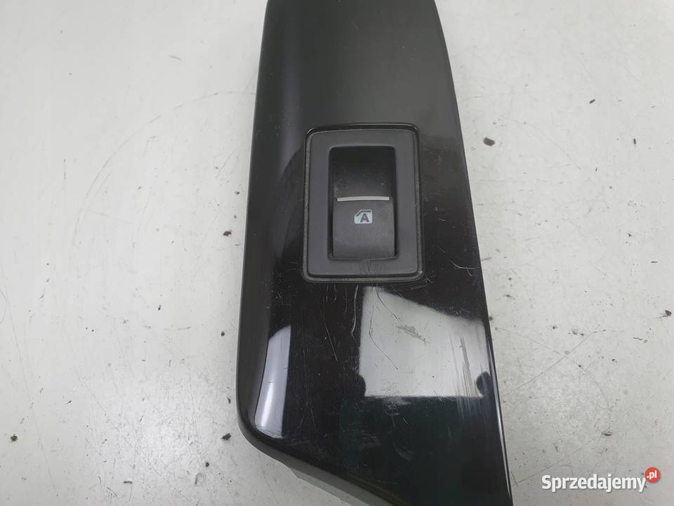 Toyota CHR CHR PRAWY PANEL SZYB Przełącznik Rudka