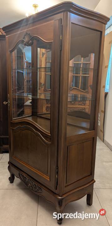 Piękna witrynaserwantka ludwikowska orzechsklep śląskie