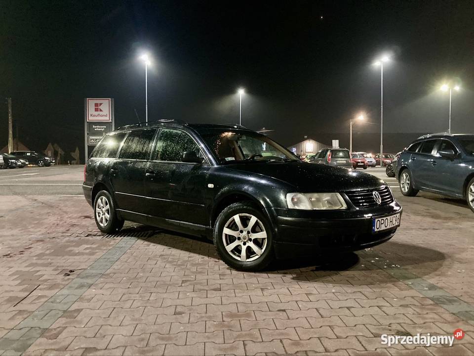 Passat b5 19tdi przyciemniane szyby alufelgi 1864cm3 Krapkowice sprzedam