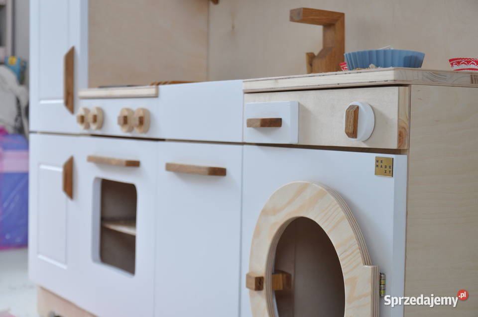 Drewniana kuchnia dzieci w oryginalnym stylu Brzuśnik