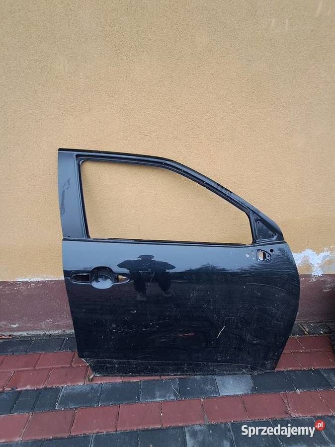 Drzwi prawe przednie Toyota Yaris Cross 2024r małopolskie Szczurowa