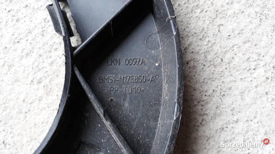 FORD FOCUS MK3 KOMBI ŚLIZG ZDERZAKA PRAWY TYŁ Zatom Stary