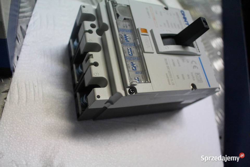 Wyłącznik MCCB NM8S250S3300 160A 123070 stac Włoszczowa