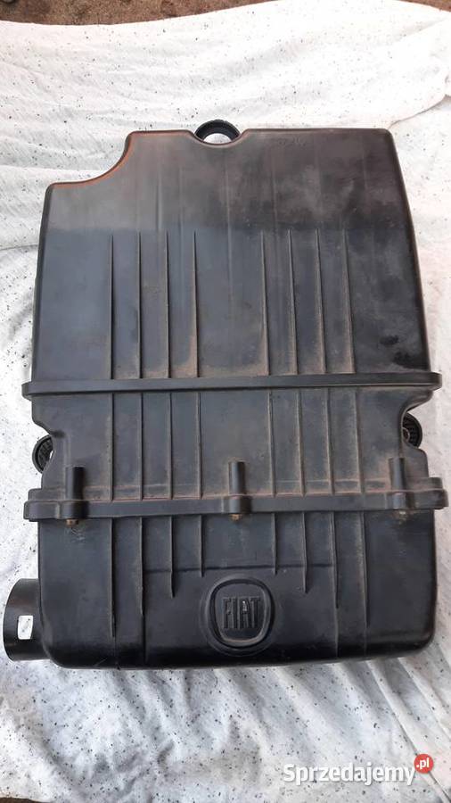 Fiat Grande Punto obudowa filtra powietrza 12 osobowe Dębno