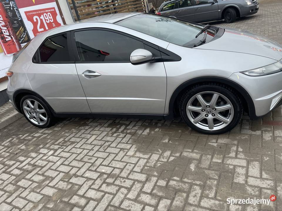 Honda civic VIII UFO 22 diesel 140KM