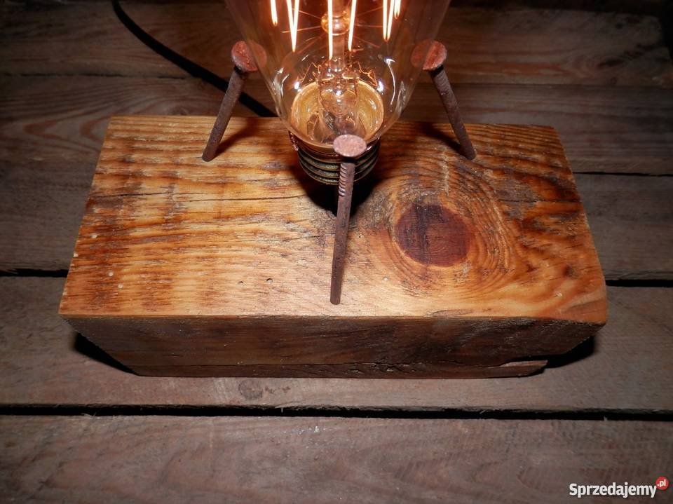 Lampa GWÓŹDŹ ręcznie wykonana ze starej belki Oświetlenie zachodniopomorskie Szczecinek sprzedam