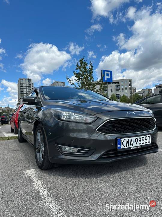 Ford Focus III Salon światła przeciwmgielne sprzedam
