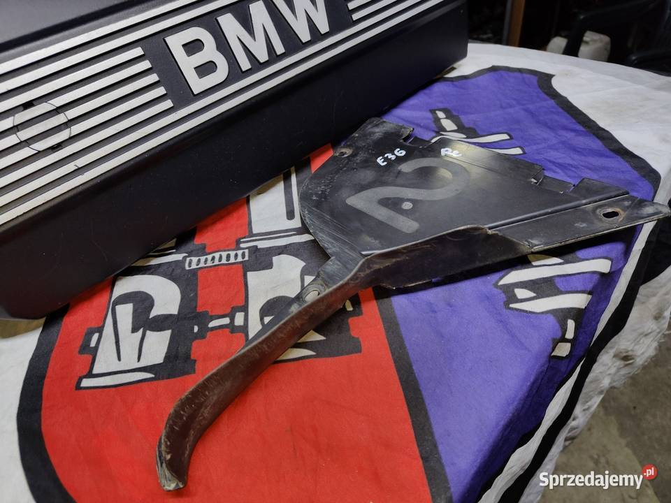 Bmw e36 trójkąt nadkole przednie prawe oryginał Aleksandrów Łódzki