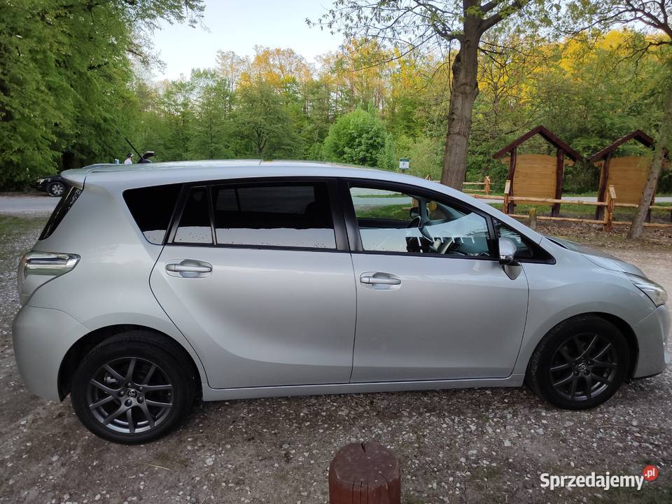 Toyota Verso 16 D4D Niezawodna poduszka powietrzna Verso Wierzchosławice sprzedam