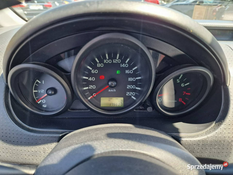 Mitsubishi Colt 13 Benzyna 95 Klimatyzacja elektryczne lusterka pomorskie Słupsk