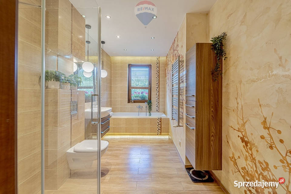 Na sprzedaż przestronny i elegancki dom 220 m 1842m2 Leśniów Wielki sprzedam