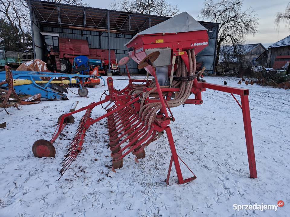 Siewnik pneumatyczny Kverneland Accord 3m Kverneland Pacanów