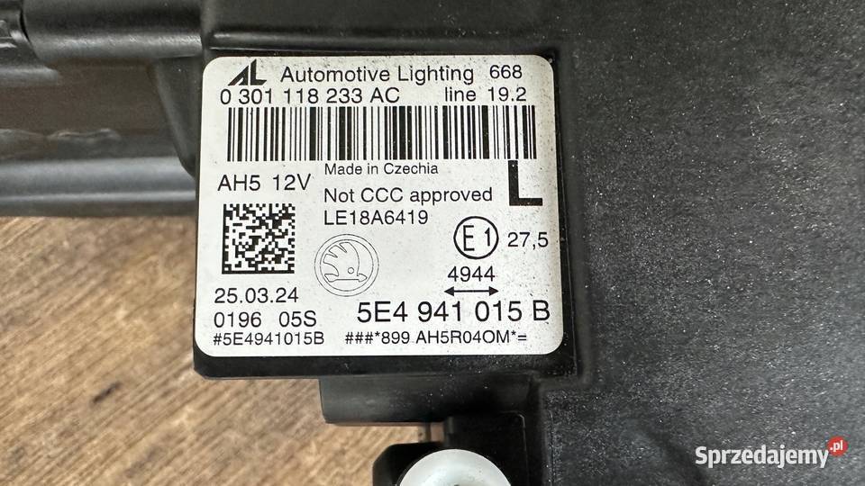 SKODA OCTAVIA IV 4 LAMPA LEWA FULL LED Lampy przednie lubuskie