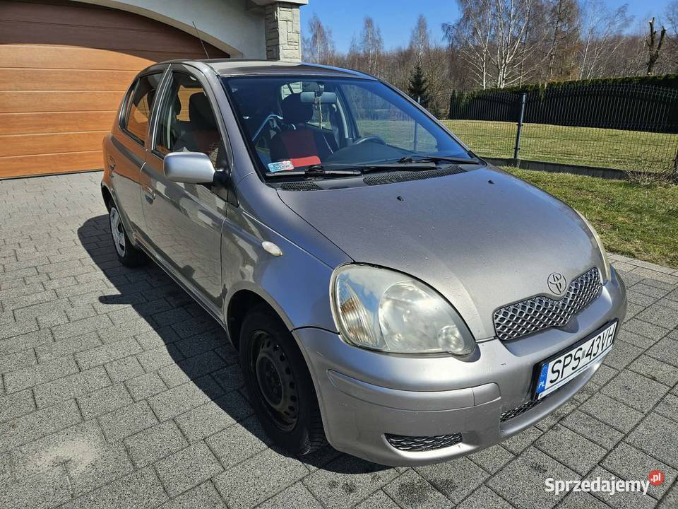 Yaris prywatnie NOWE OPONY 65KM