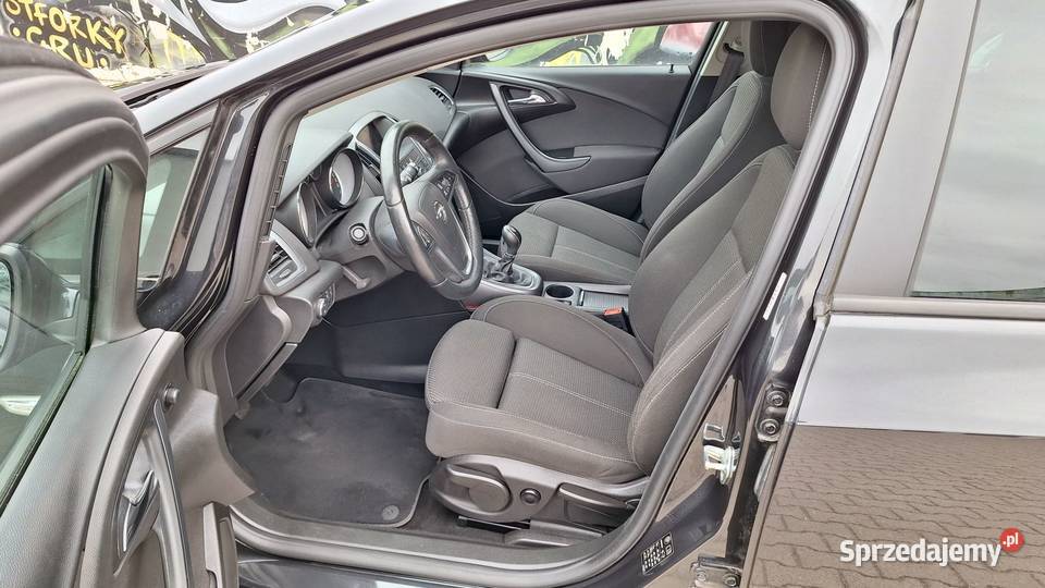 Opel Astra 14 Benzyna 2015