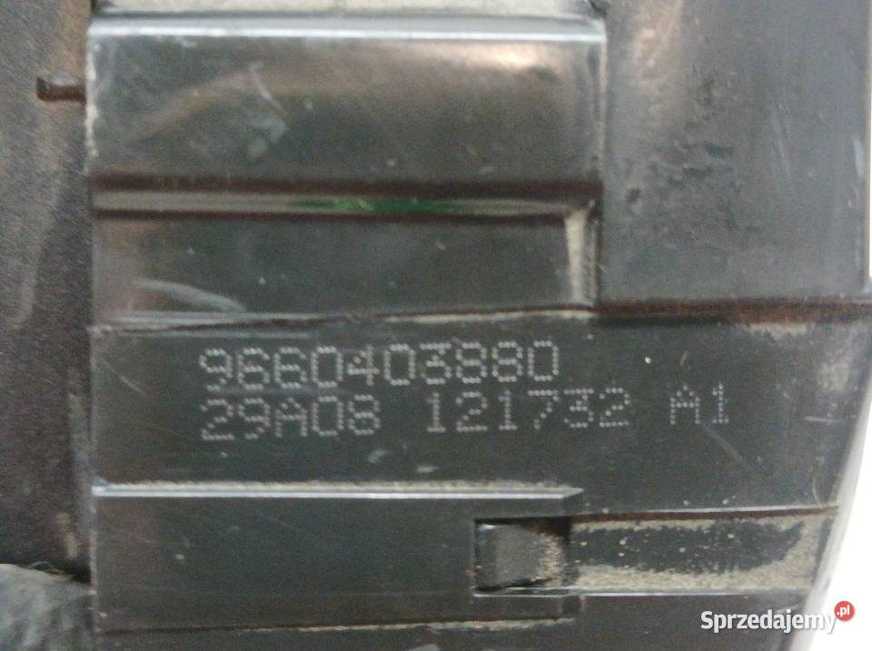 ZAMEK KLAPY BAGAŻNIKA PRZYCISK KLAPY TYŁ 5D HB