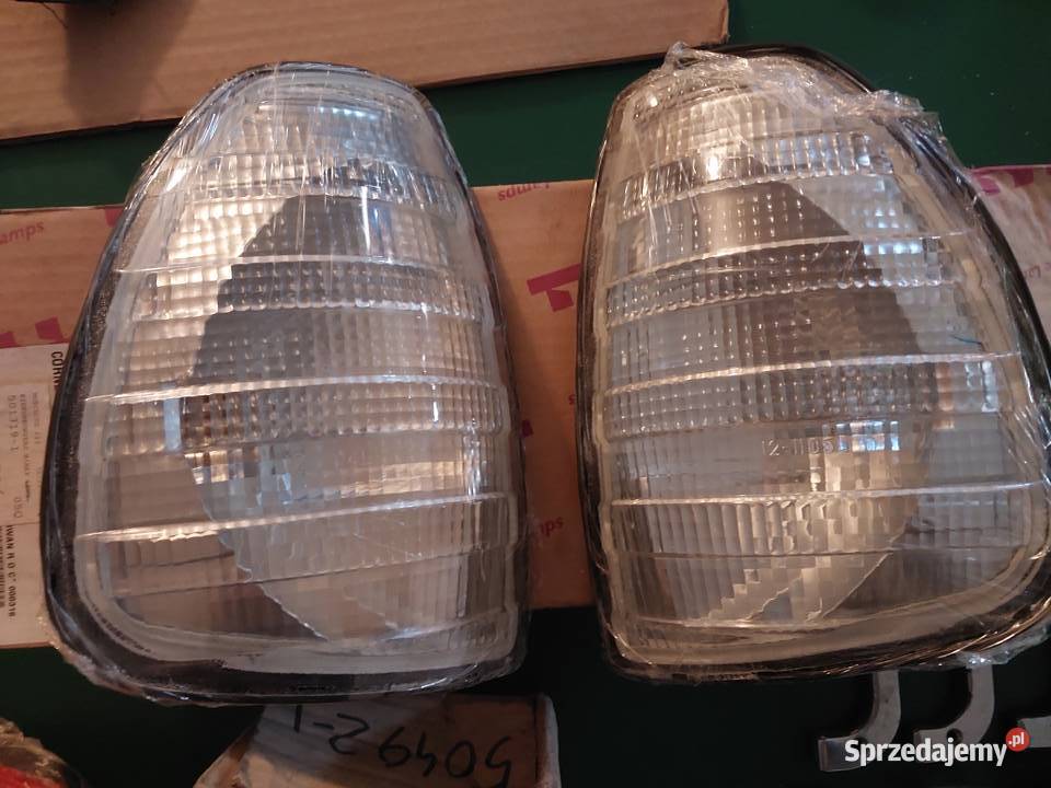 Mercedes W123 beczka klosze kierunkowskazy Lampy przednie Części samochodowe Toruń