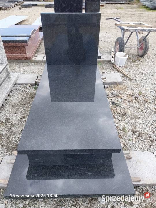 Nagrobek ziemny z granitu impala 190 x 90 Strzegom