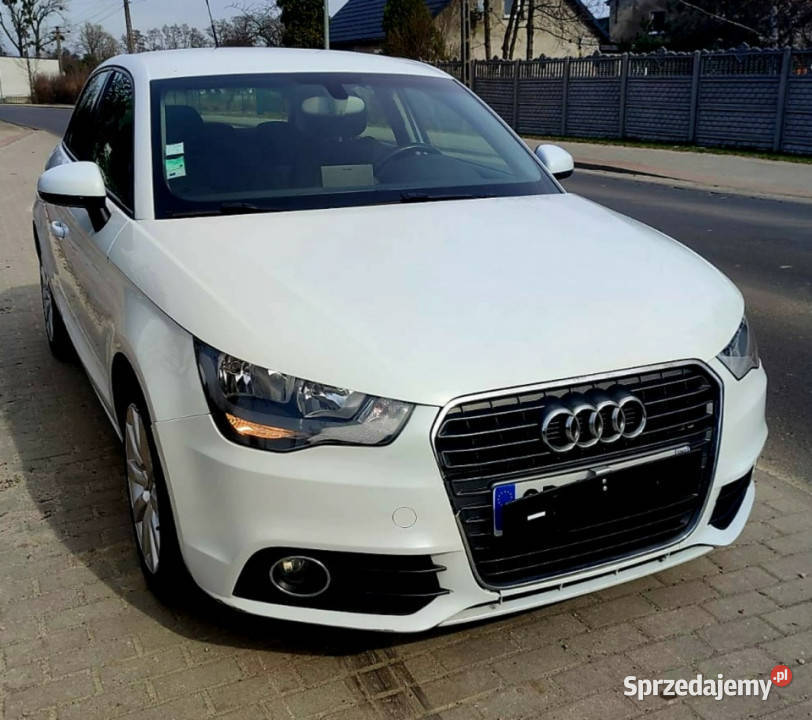 Audi A1 A1 5 drzwi zadbane 16tdi 8X 2010 światła przeciwmgielne A1 Pleszew