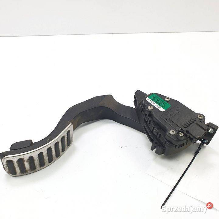 PEDAŁ VOLKSWAGEN PHAETON 3D1721503L Lipno