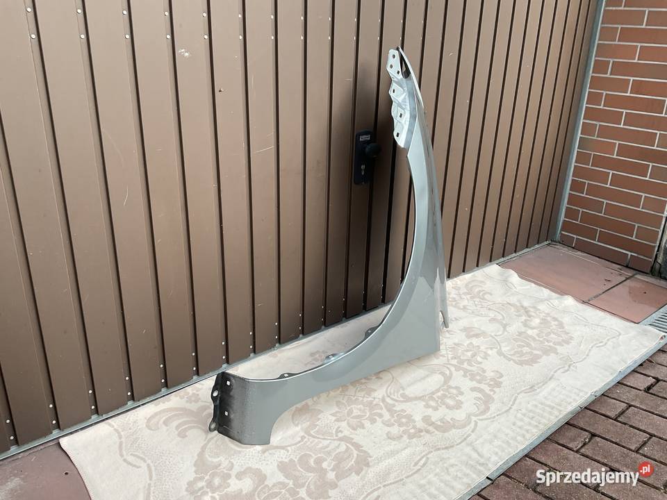 BŁOTNIK LEWY TOYOTA AURIS II E18 Pleszew