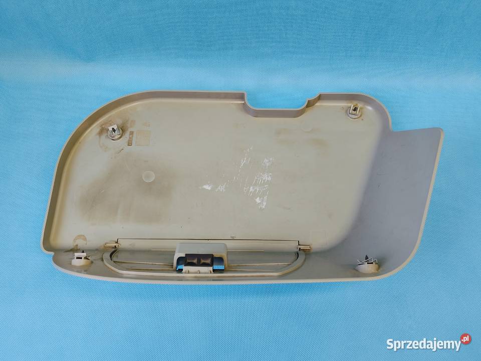 CLAAS AXION 840 CMATIC A31 2013r Schowek Stalewo