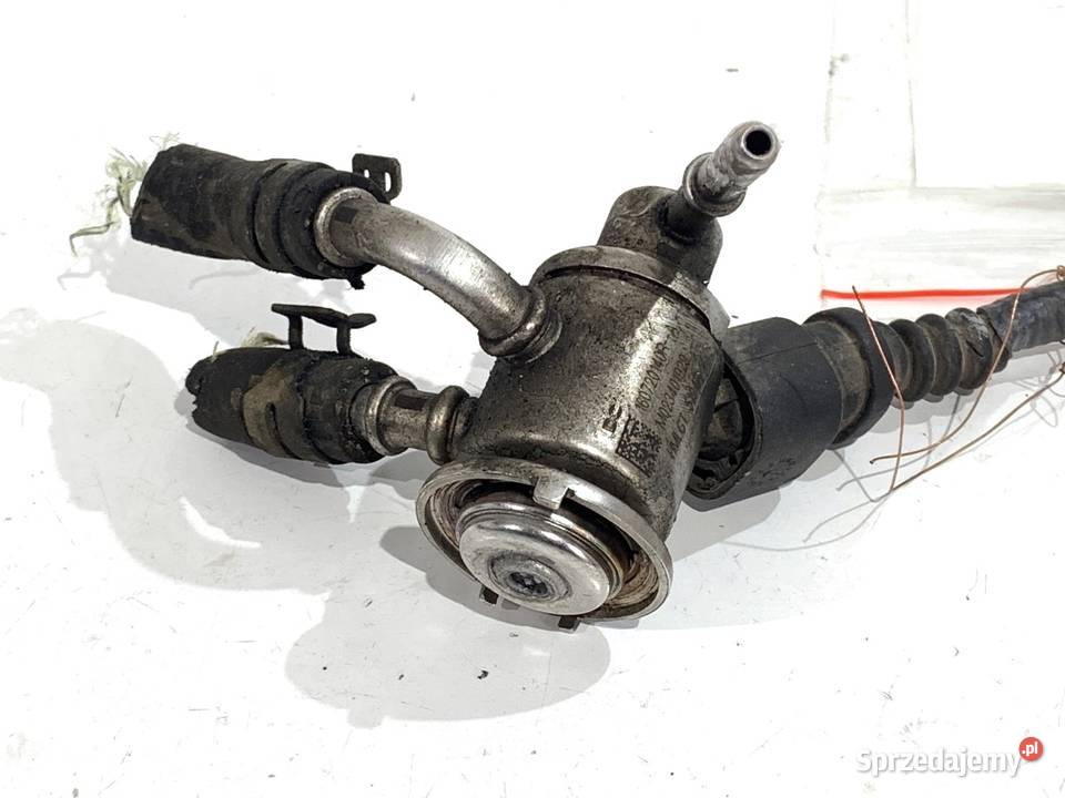 WTRYSKIWACZ SCR DACIA DUSTER 160720140R 15 116