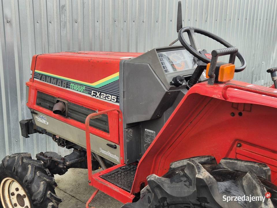 Traktorek YANMAR Moco FX235D 23 44 Wspomaganie Napęd 4x4 Małuszyn
