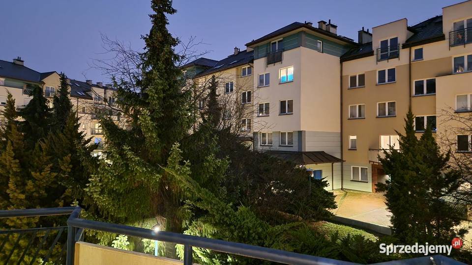 Kabaty 2 oddzielne pokoje osobna widna kuchnia Warszawa