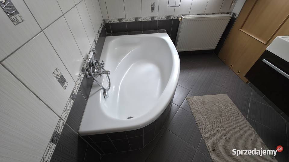 Wanna narożna 150x100 do obudowy płytkami Gliwice