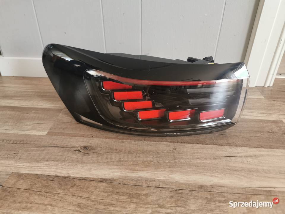 Lampa tylna lewa zewnętrzna ID4 2020 11A945207A Pielgrzymka