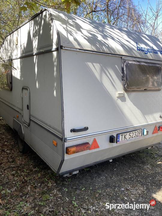 Przyczepa z przedsionkiem zarejestrowana