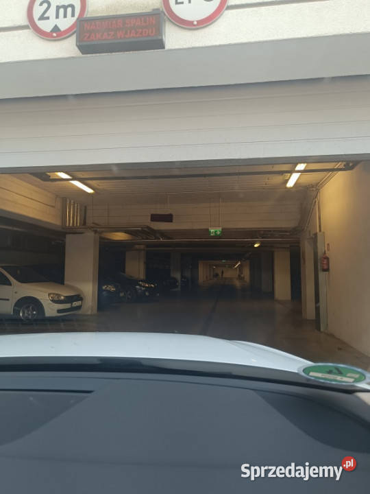 Miejsce dwupostojowe w garażu podziemnym Wrocław