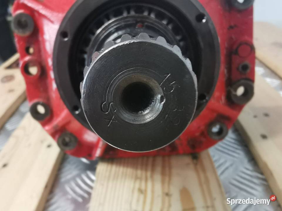 Środek mostu Manitou MLT 626 Carraro 15X32 przód Wilkowo