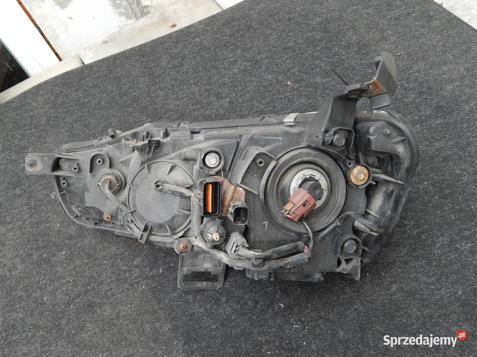 MITSUBISHI LANCER 8 VIII 07R LAMPA PRAWA osobowe Warszawa