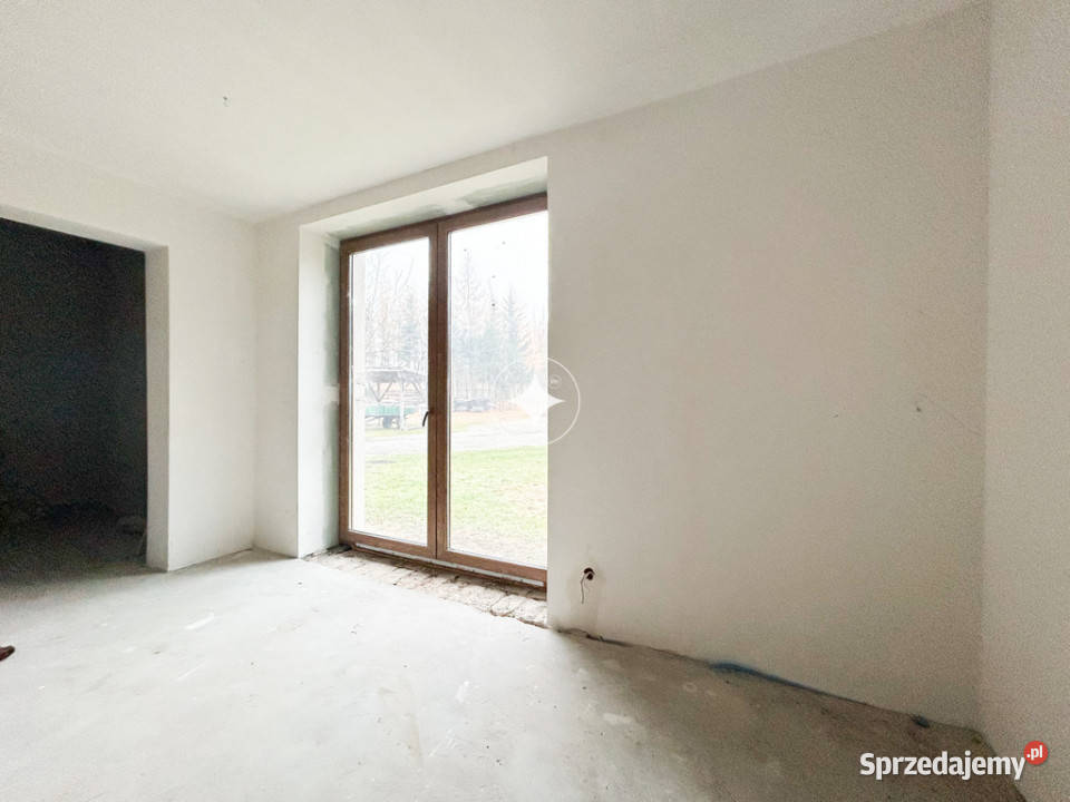 Unikatowa posiadłość z prywatnym lasem Liczba pokoi 5 Przewale