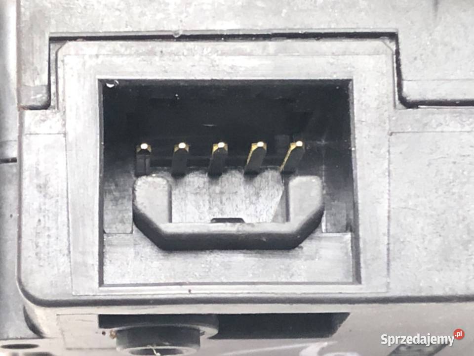 SILNIK NAGRZEWNICY TOYOTA 0638002031 COROLLA E21