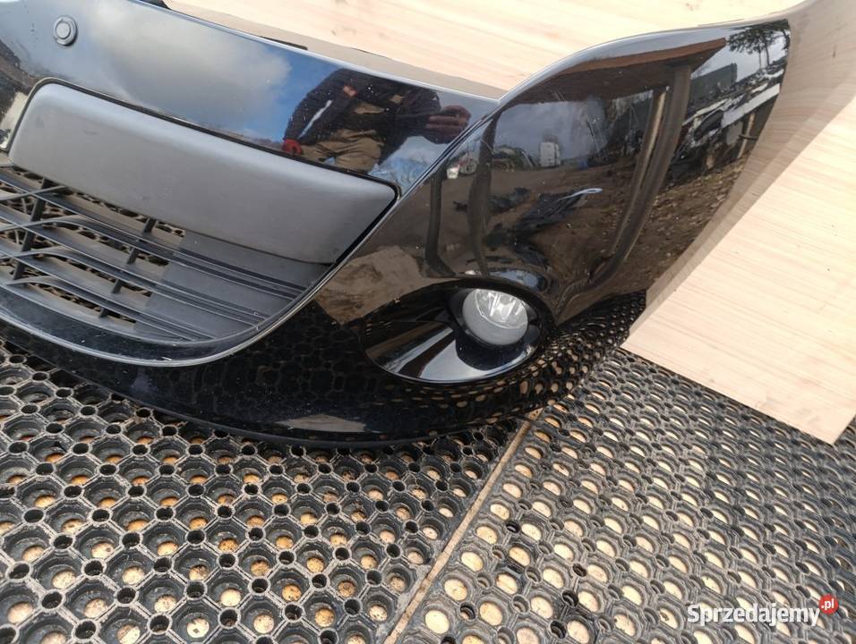 RENAULT MEGANE III ZDERZAK PRZÓD NV676 HALOGEN Karoseria Zbierkowo